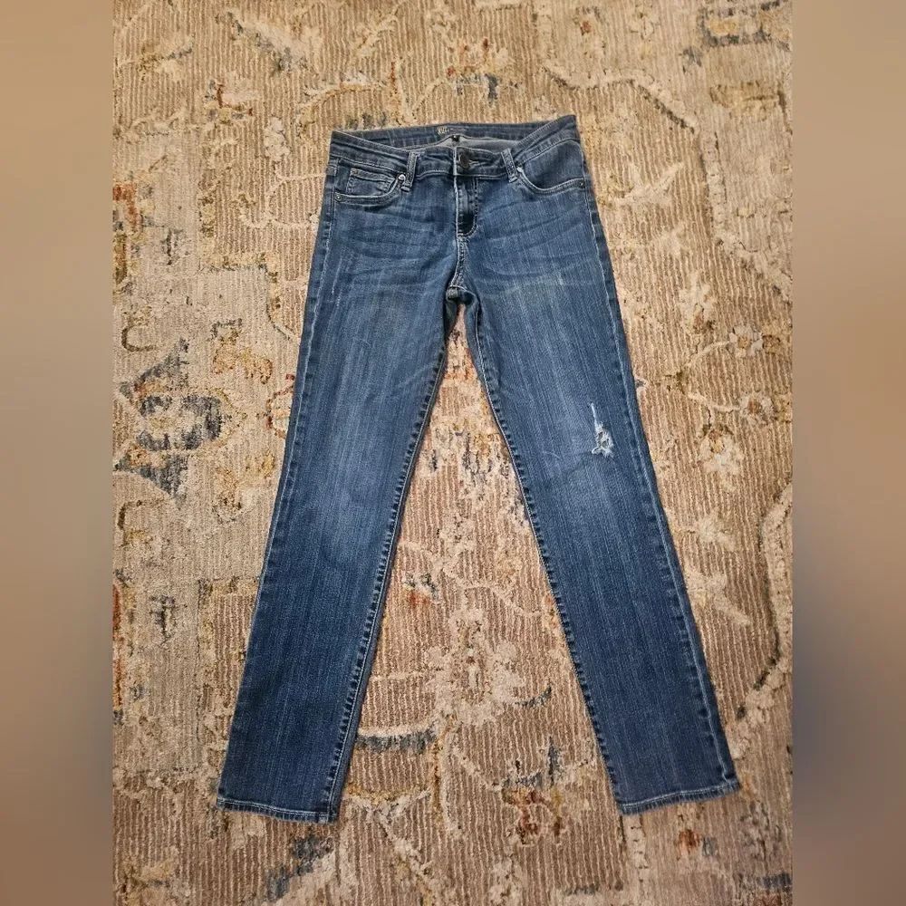 Kut from the Kloth boyfriend jeans sz 8 with 30" inseam